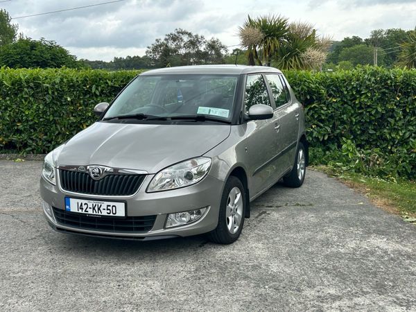 Skoda Fabia Hatchback, Petrol, 2014, Beige