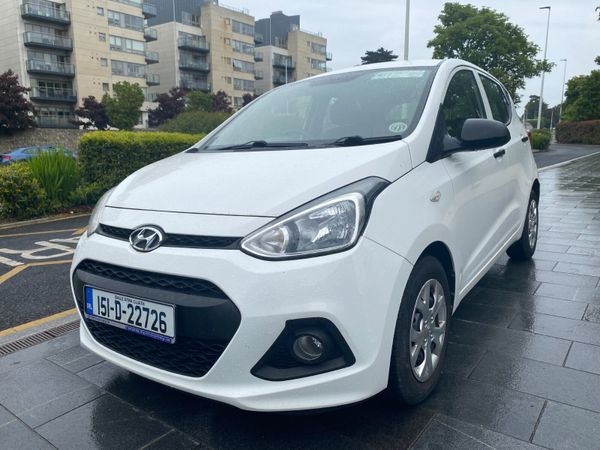 Hyundai i10 Hatchback, Petrol, 2015, White