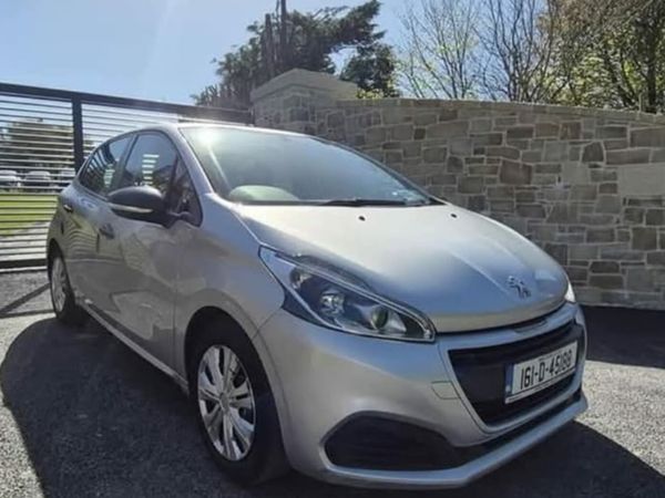 Peugeot 208 Hatchback, Diesel, 2016, Grey