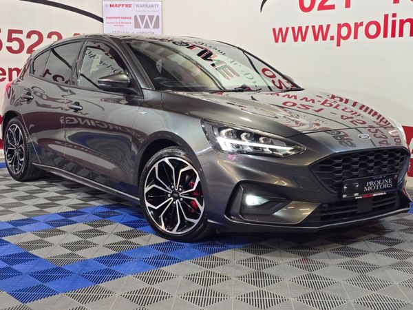 Ford Focus Hatchback, Diesel, 2021, Grey