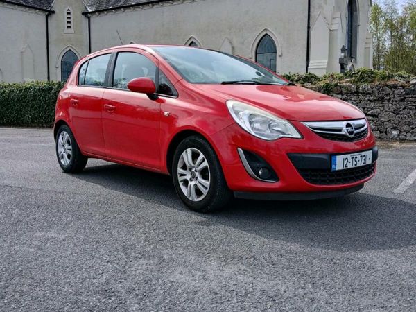 Opel Corsa Hatchback, Petrol, 2012, Red