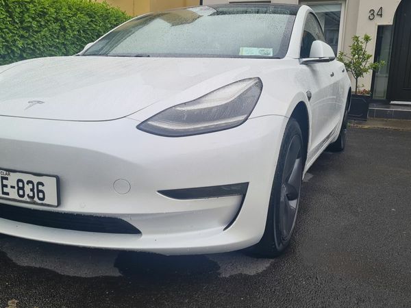 Tesla Model 3 Saloon, Electric, 2019, White