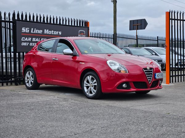 Alfa Romeo Giulietta Hatchback, Diesel, 2014, Red