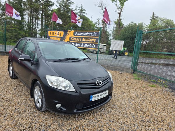 Toyota Auris Hatchback, Petrol, 2010, Black