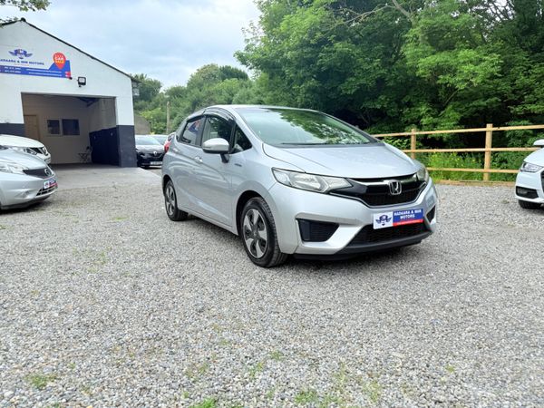 Honda Fit Hatchback, Petrol Hybrid, 2016, Silver