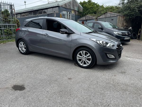Hyundai i30 Hatchback, Petrol, 2014, Grey