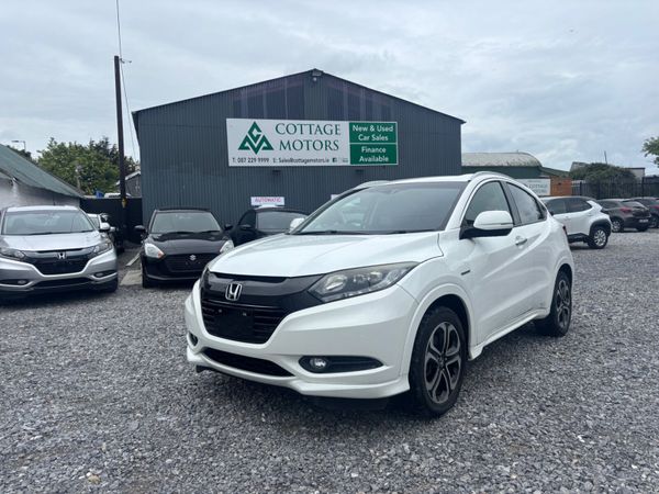 Honda Vezel SUV, Petrol Hybrid, 2016, White