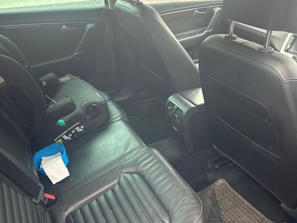 Volkswagen Passat Saloon, Diesel, 2014, Grey