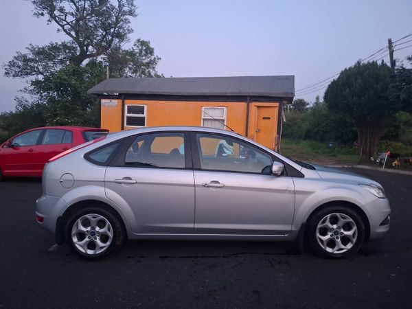 Ford Focus Hatchback, Diesel, 2011, Silver
