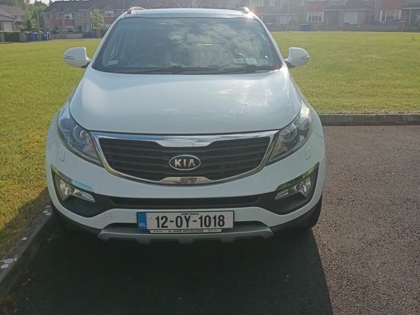 Kia Sportage SUV, Diesel, 2012, White