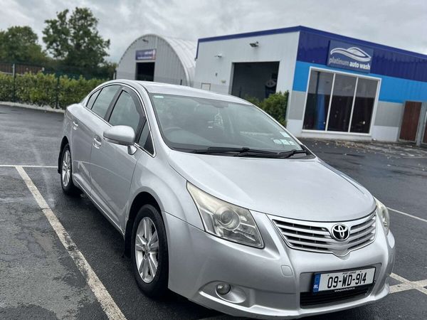 Toyota Avensis Saloon, Diesel, 2009, Silver