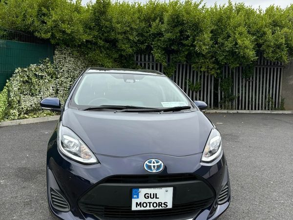 Toyota Aqua Hatchback, Petrol Hybrid, 2021, Blue