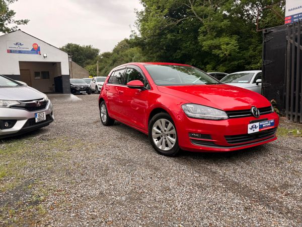 Volkswagen Golf Hatchback, Petrol, 2013, Red