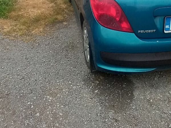 Peugeot 207 Hatchback, Diesel, 2008, Blue