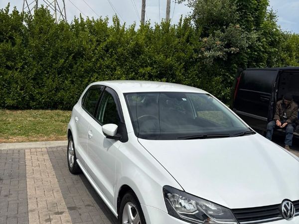 Volkswagen Polo Hatchback, Petrol, 2016, Black