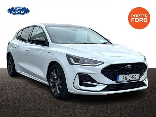 Ford Focus Hatchback, Petrol, 2024, White