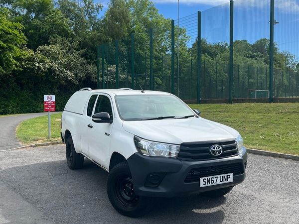 Toyota Hilux Pick Up, Diesel, 2017, White