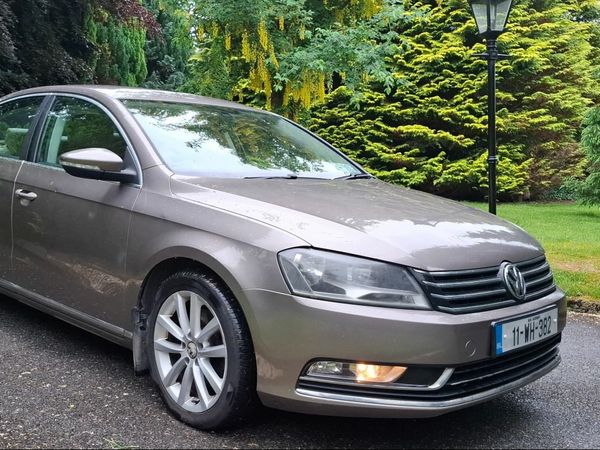 Volkswagen Passat Saloon, Diesel, 2011, Brown