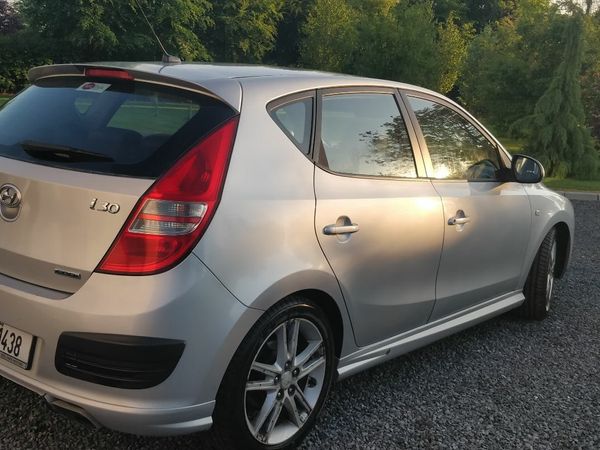 Hyundai i30 Hatchback, Diesel, 2010, Silver
