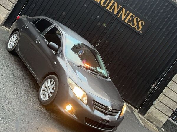 Toyota Corolla Saloon, Petrol, 2007, Grey