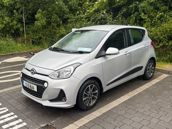 Hyundai i10 Hatchback, Petrol, 2017, Grey