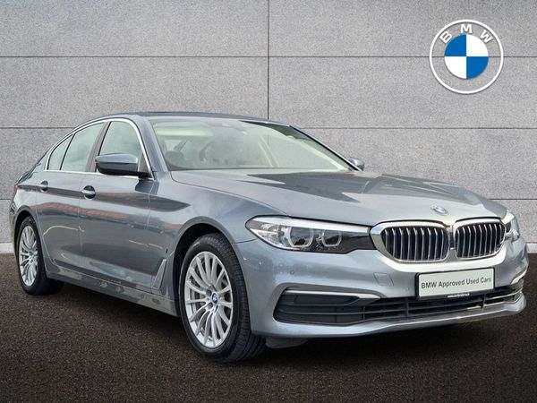 BMW 5-Series Saloon, Petrol Plug-in Hybrid, 2018, Blue