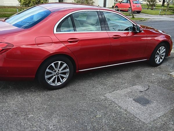 Mercedes-Benz E-Class Saloon, Diesel, 2019, Red