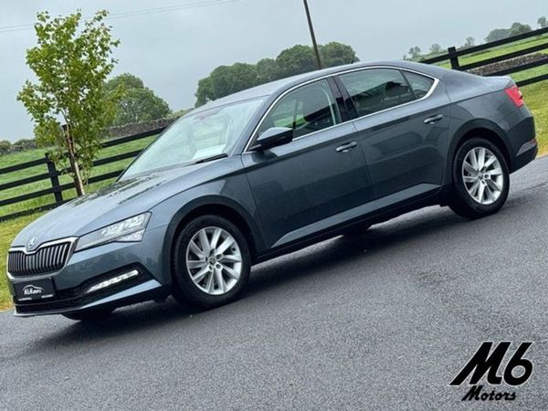Skoda Superb Hatchback, Diesel, 2021, Grey