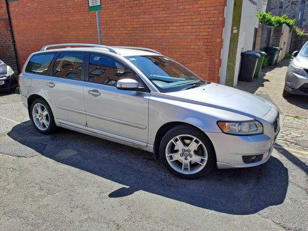 Volvo V50 Estate, Diesel, 2008, Silver