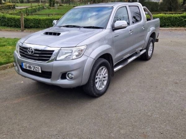 Toyota Hilux Pick Up, Diesel, 2015, Silver