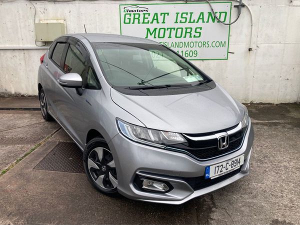 Honda Fit Hatchback, Petrol Hybrid, 2017, Silver