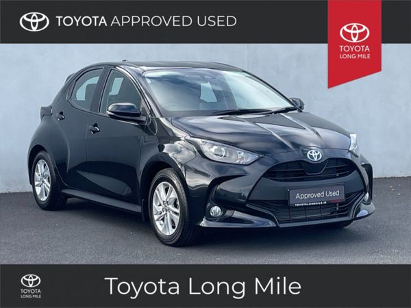Toyota Yaris Hatchback, Petrol Hybrid, 2021, Black