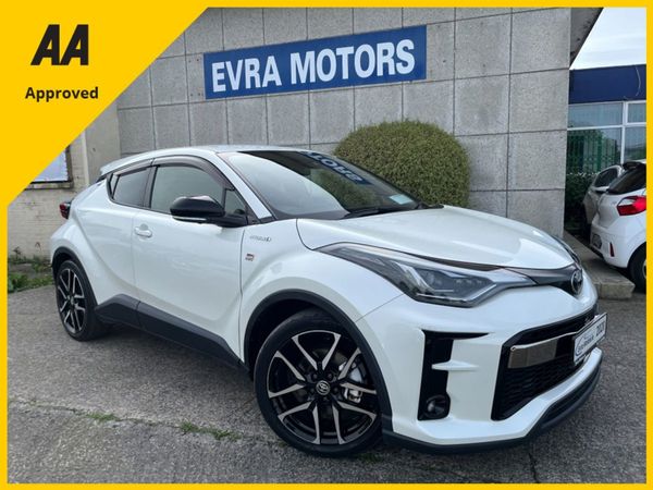 Toyota C-HR SUV, Petrol Hybrid, 2020, White