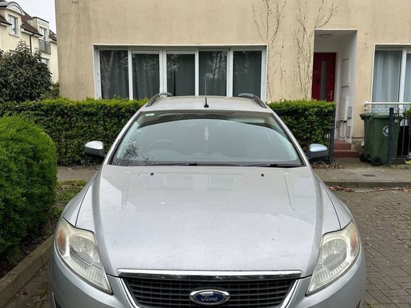 Ford Mondeo Estate, Petrol, 2007, Silver