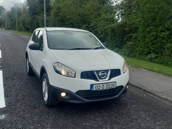 Nissan Qashqai Hatchback, Diesel, 2013, White