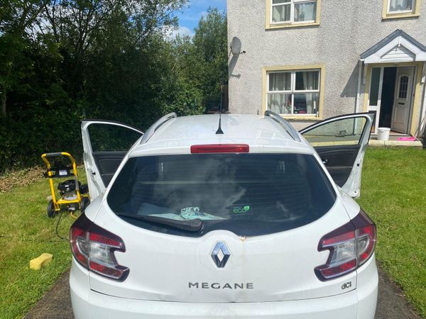 Renault Megane Estate, Diesel, 2011, White