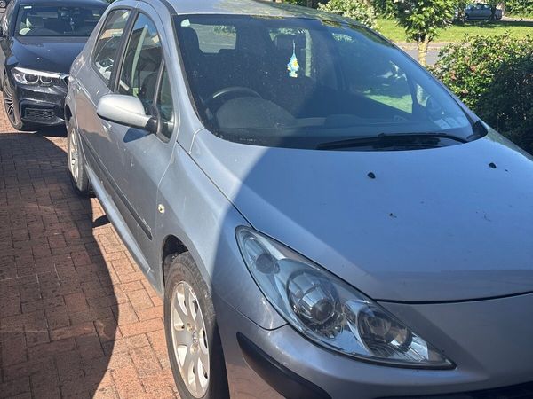 Peugeot 307 Hatchback, Petrol, 2006, Grey