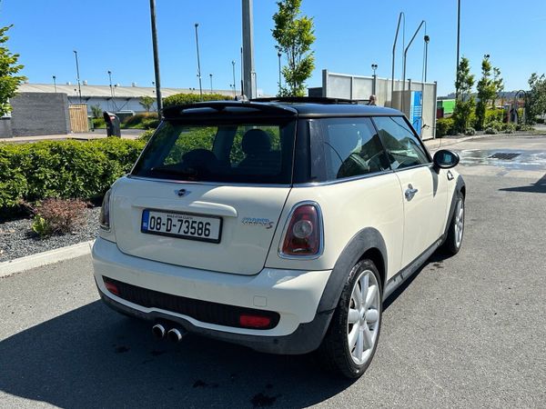 Mini Cooper Hatchback, Petrol, 2008, White