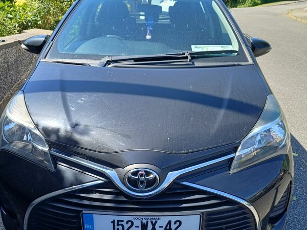 Toyota Yaris Hatchback, Petrol, 2015, Black