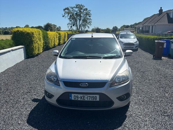 Ford Focus Hatchback, Diesel, 2009, Silver