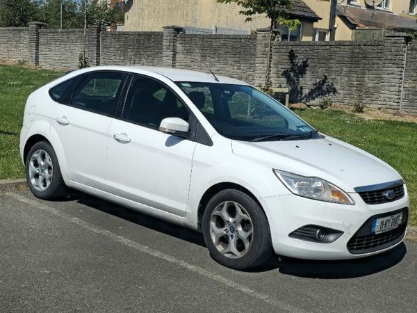 Ford Focus Hatchback, Diesel, 2011, White