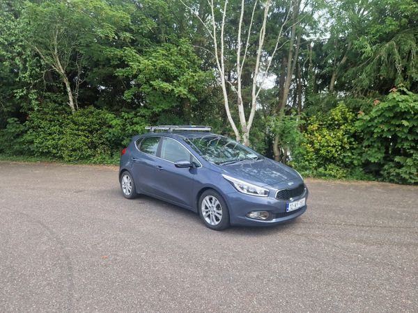 Kia Ceed Hatchback, Diesel, 2012, Blue
