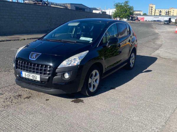 Peugeot 3008 MPV, Diesel, 2011, Black