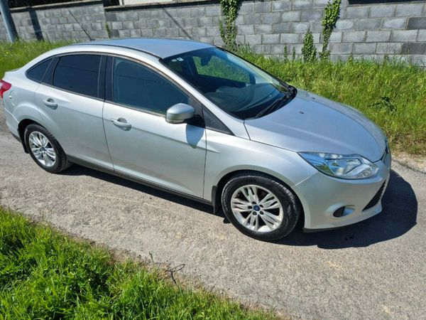 Ford Focus Saloon, Diesel, 2011, Silver