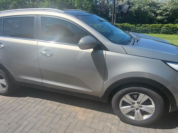 Kia Sportage SUV, Diesel, 2012, Silver