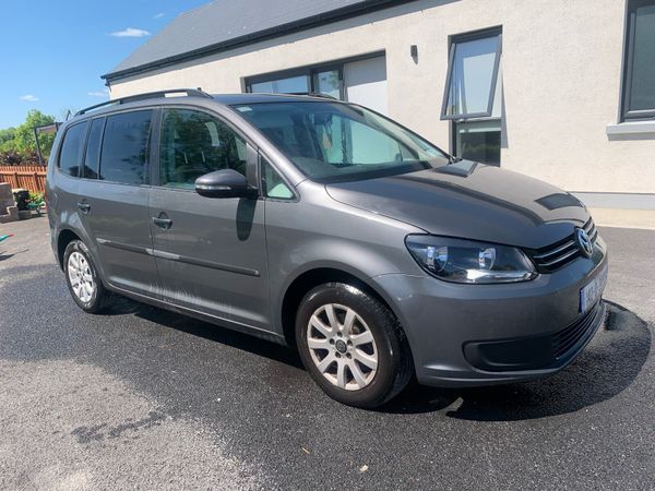 Volkswagen Touran MPV, Diesel, 2014, Grey
