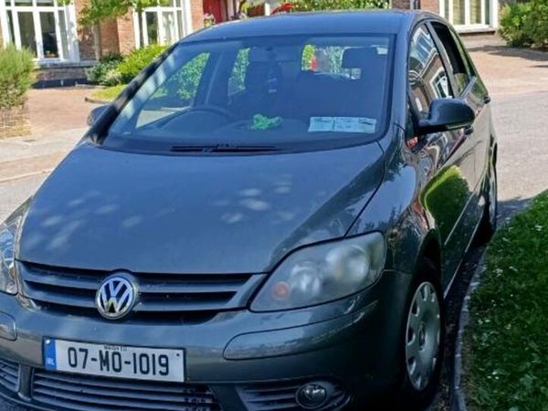Volkswagen Golf Hatchback, Petrol, 2007, Green