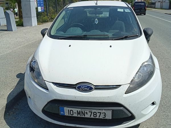 Ford Fiesta Hatchback, Diesel, 2010, White