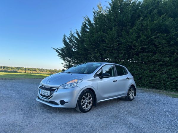 Peugeot 208 Hatchback, Diesel, 2014, Silver