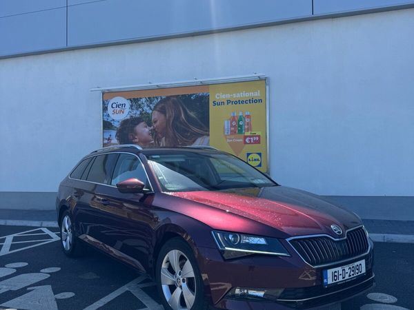 Skoda Superb Estate, Diesel, 2016, Red
